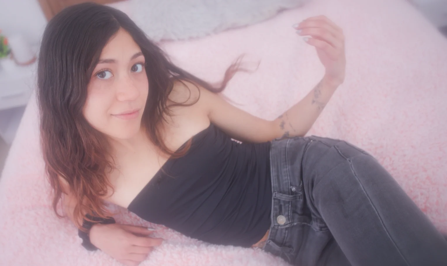 YouthLust Mindy First Video